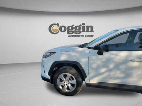 Certified 2024 Toyota RAV4 LE FWD image 24