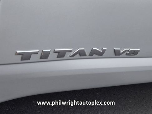 Used 2019 Nissan Titan SV RWD image 14