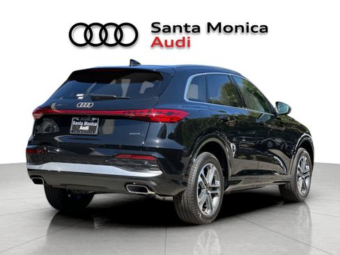 Used 2025 Audi Q5 Premium AWD/4WD image 2