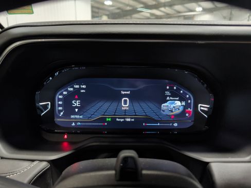 Used 2023 GMC Yukon Denali Ultimate image 9