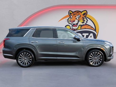 Used 2024 Hyundai Palisade Calligraphy image 4