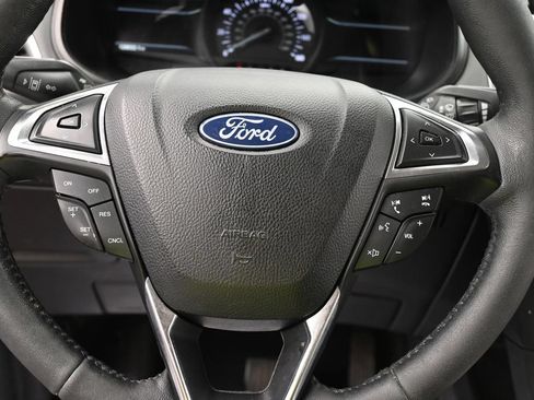 Used 2022 Ford Edge Titanium AWD/4WD image 12