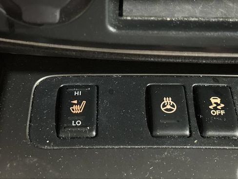 Used 2015 Nissan Armada Platinum w/ 2nd Row Captain Seat Package AWD/4WD image 34