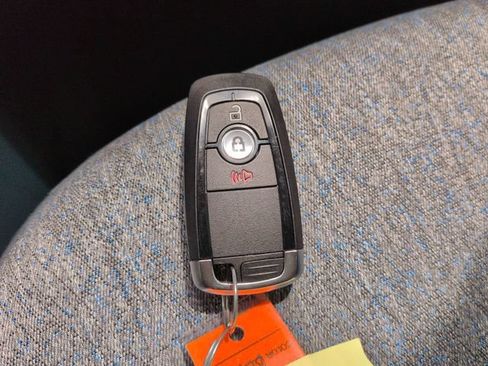 Used 2025 Ford Maverick XLT FWD image 28