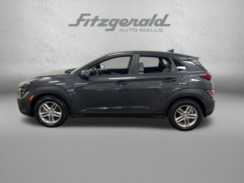 Used 2022 Hyundai Kona SE FWD image 2