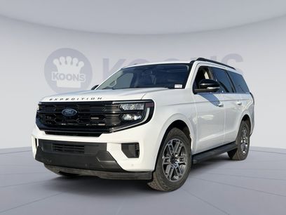 Used 2025 Ford Expedition Active