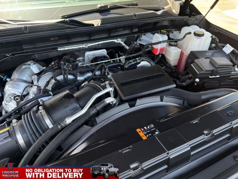Used 2024 GMC Sierra 3500 Denali Ultimate AWD/4WD image 15