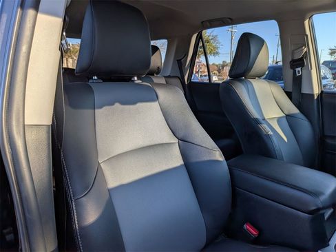 Used 2023 Toyota 4Runner SR5 Premium image 38