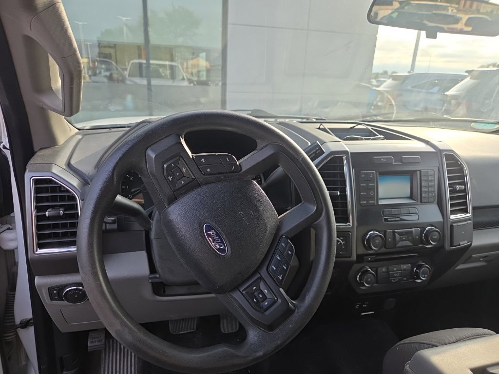 Used 2015 Ford F150 XLT AWD/4WD image 6