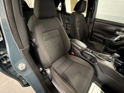 Used 2025 Honda HR-V Sport image 25