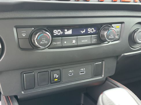 New 2025 Nissan Frontier PRO-4X AWD/4WD image 30
