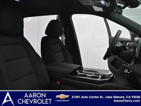 New 2026 Chevrolet Equinox LT AWD/4WD image 18