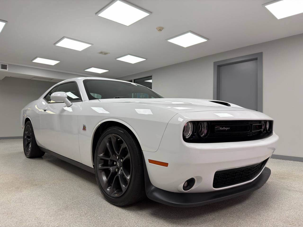 Used 2021 Dodge Challenger R/T Scat Pack RWD image 4