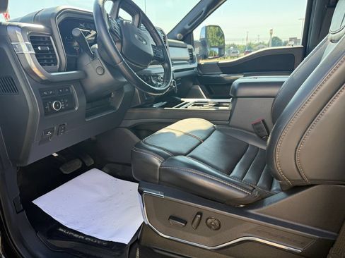 Used 2024 Ford F250 Platinum AWD/4WD image 21