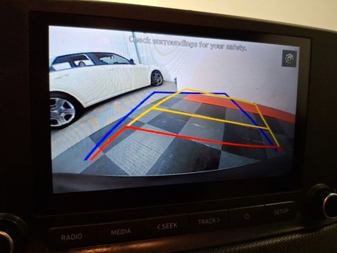 Used 2022 Hyundai Kona SEL image 22