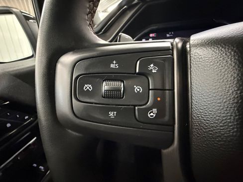 Used 2024 GMC Sierra 1500 AT4 w/ Technology Package AWD/4WD image 17