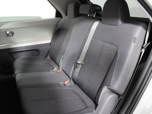 Used 2024 Hyundai Ioniq 5 SE image 22