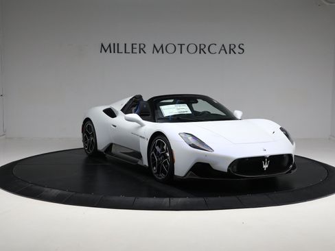 Used 2023 Maserati MC20 Spyder RWD image 17