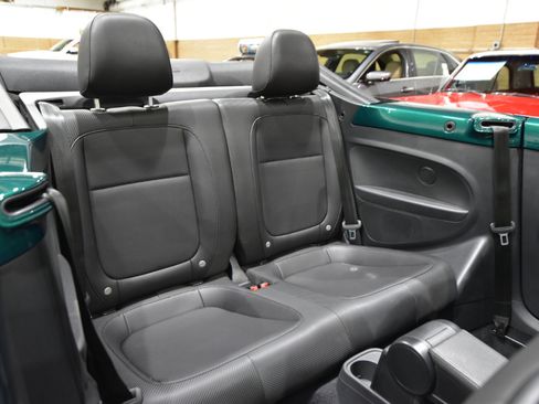 Used 2018 Volkswagen Beetle 2.0T image 44
