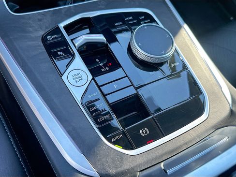 Used 2025 BMW X5 sDrive40i image 17