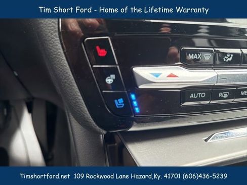 Used 2022 Ford Explorer Limited w/ Limited Technology Package AWD/4WD image 17