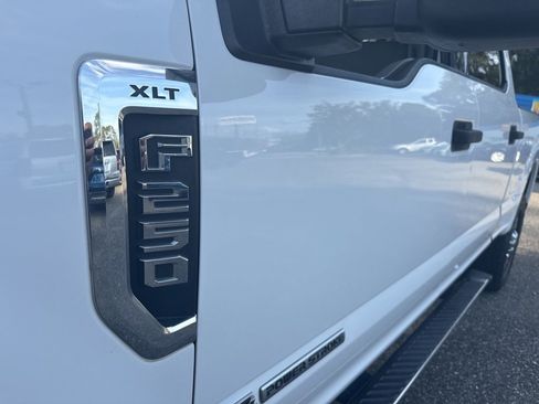Used 2019 Ford F250 XLT w/ XLT Value Package image 7