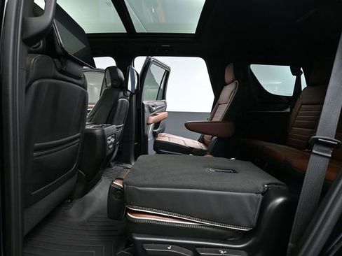 Used 2024 GMC Yukon Denali Ultimate image 49