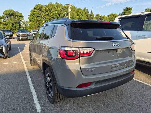 Used 2023 Jeep Compass Limited AWD/4WD image 7