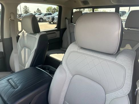 Used 2023 RAM 1500 Limited AWD/4WD image 18