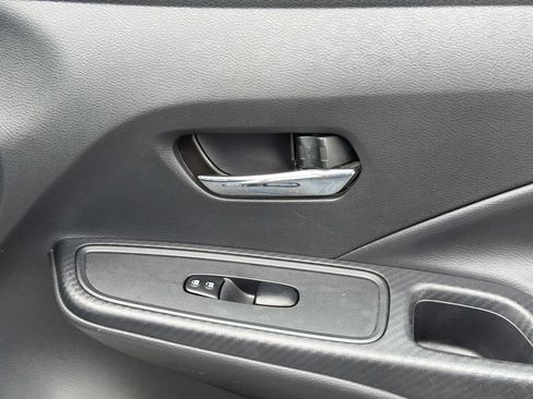 Used 2023 Nissan Versa SV w/ Trunk Package FWD image 15