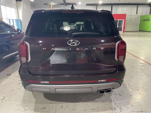 Used 2023 Hyundai Palisade Limited FWD image 5