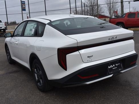 New 2026 Kia K4 LXS image 6