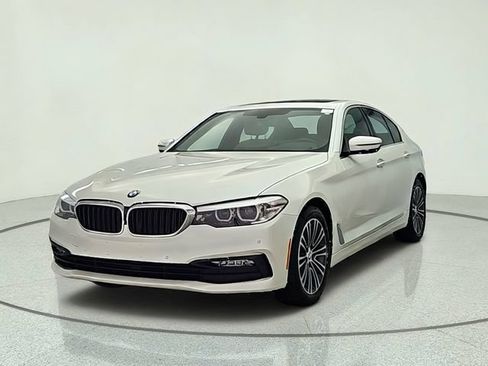 Used 2018 BMW 530i xDrive AWD/4WD image 2