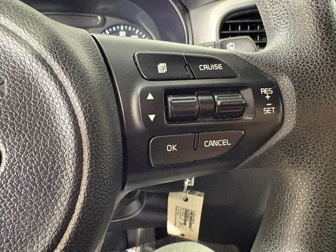 Used 2016 Kia Sorento FWD image 24