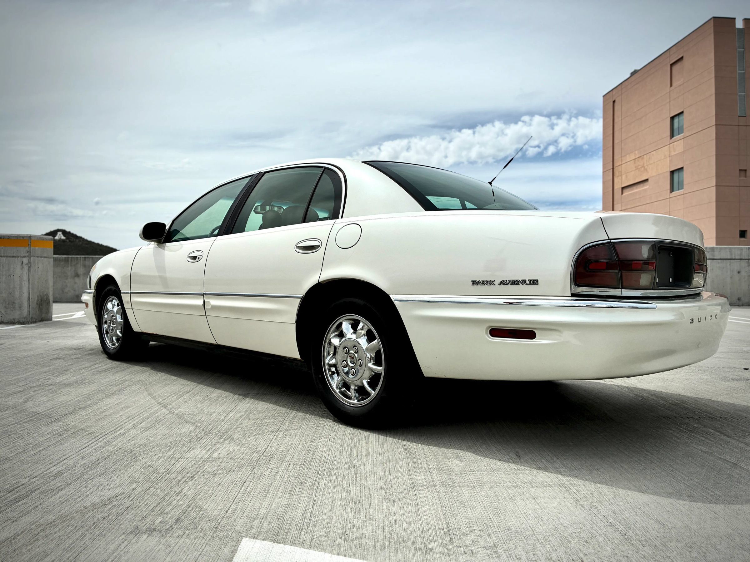 Used 2002 Buick Park Avenue w/ Prestige Pkg FWD image 9