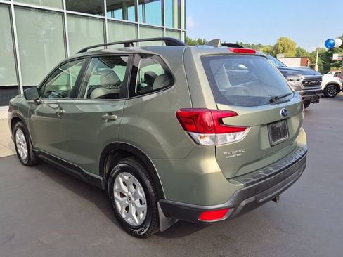 Used 2021 Subaru Forester AWD/4WD image 5