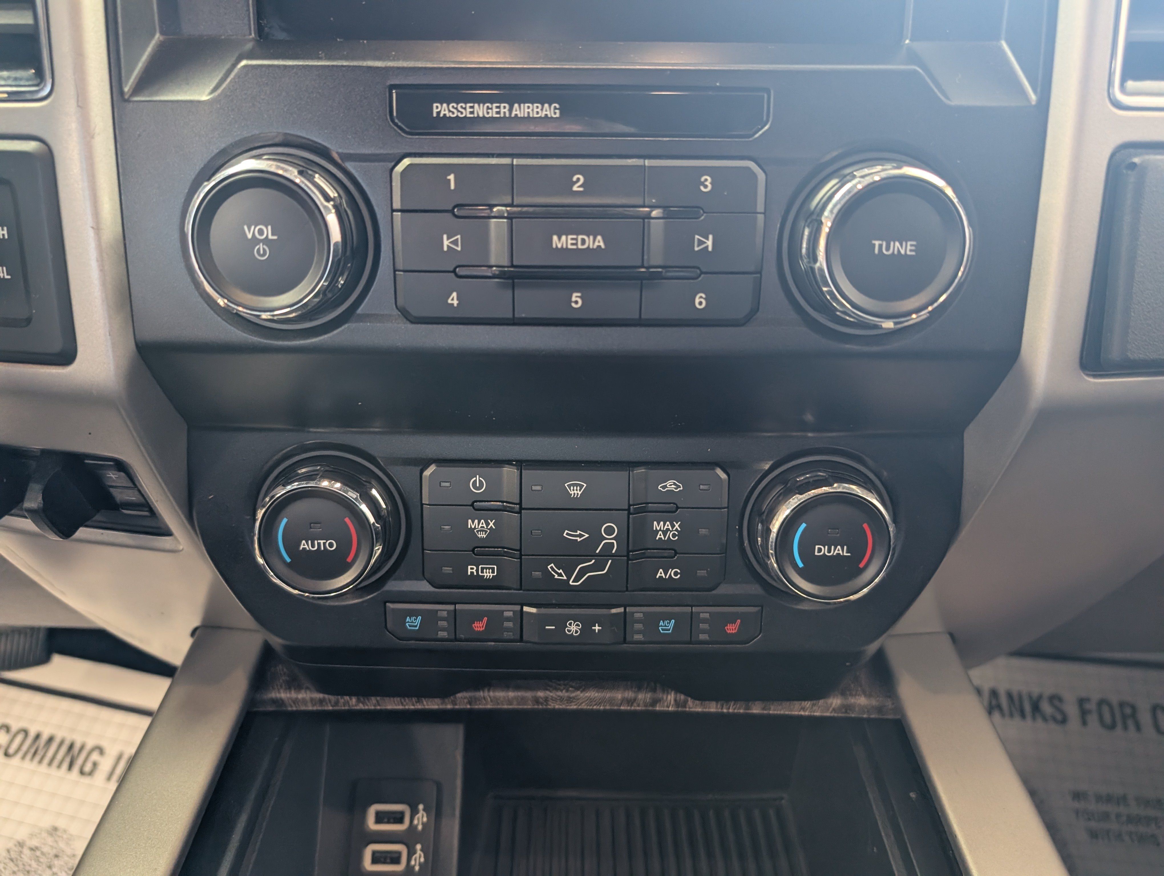 Used 2019 Ford F350 Lariat AWD/4WD image 15