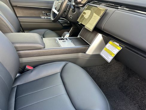 New 2026 Land Rover Range Rover SE AWD/4WD image 15