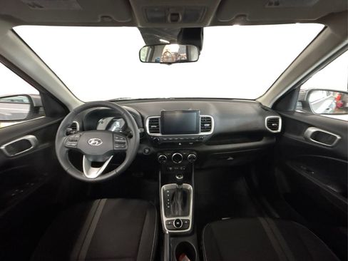 New 2026 Hyundai Venue SEL image 17
