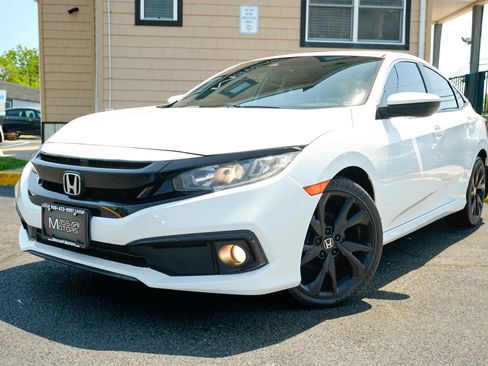 Used 2020 Honda Civic Sport image 9