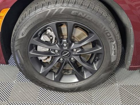 Used 2020 Chrysler Pacifica Touring-L AWD/4WD image 8