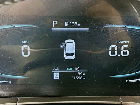 Used 2023 Kia Telluride S image 19