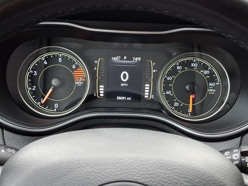 Certified 2020 Jeep Cherokee Latitude Plus w/ Cold Weather Group AWD/4WD image 20
