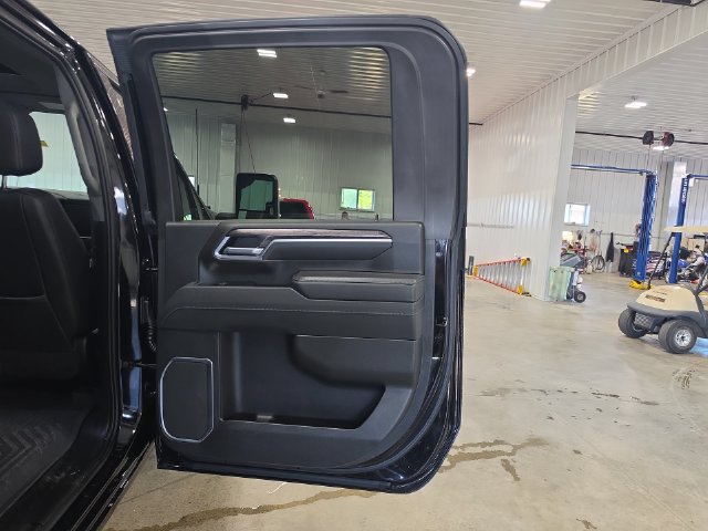 Used 2025 Chevrolet Silverado 3500 LTZ w/ LTZ Premium Package AWD/4WD image 29