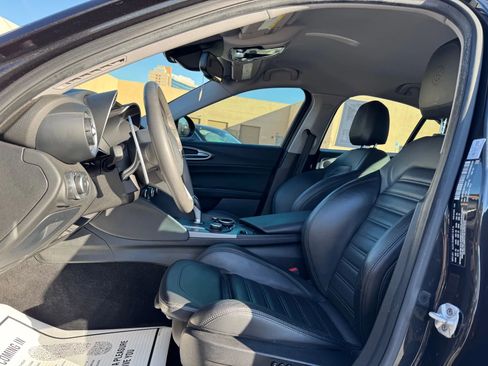 Used 2018 Alfa Romeo Giulia Ti Sport w/ Quick Order Package 22U Sport image 10