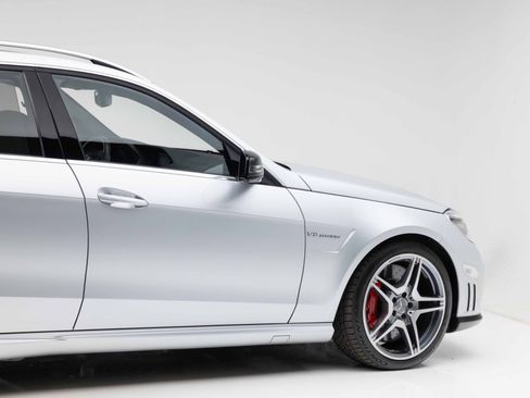 Used 2012 Mercedes-Benz E 63 AMG Wagon image 37