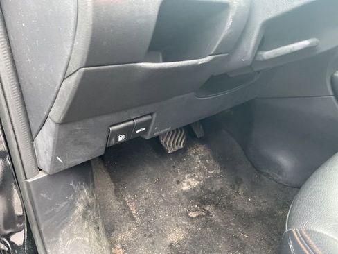 Used 2020 Nissan Kicks SR w/ SR Premium Package image 11