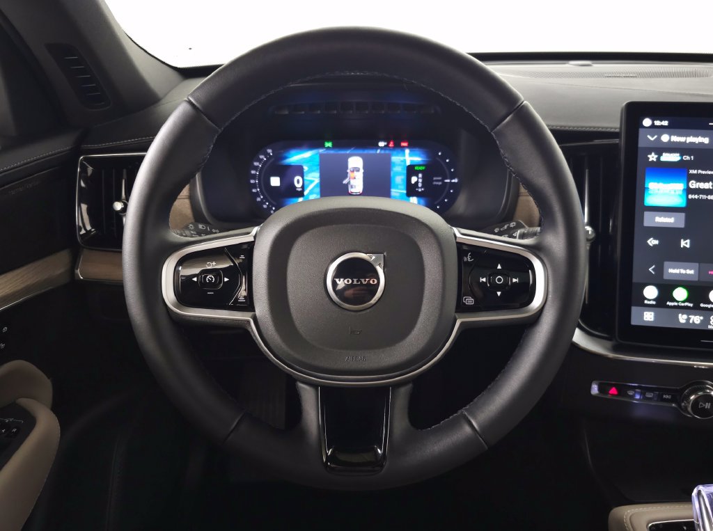 Used 2026 Volvo XC90 T8 Plus w/ Protection Package Premier AWD/4WD image 15