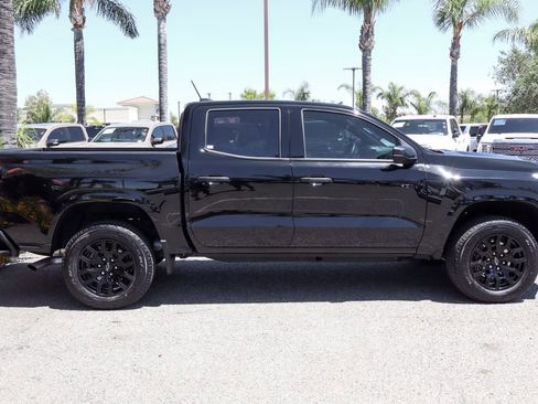 Used 2025 Chevrolet Colorado W/T w/ WT Custom Package RWD image 10