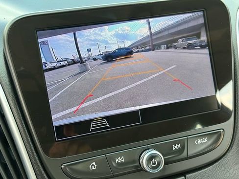 Used 2024 Chevrolet Malibu LT FWD image 17